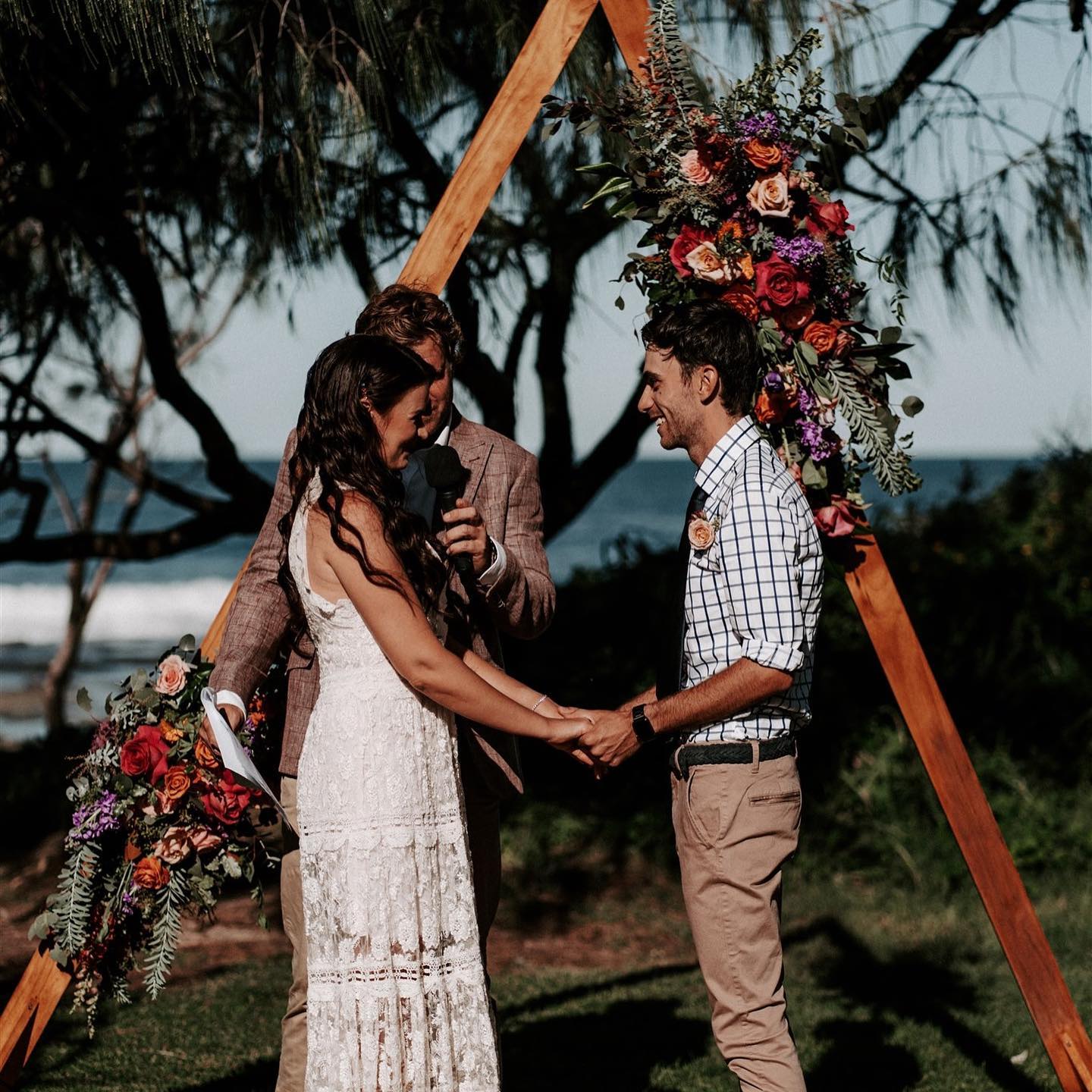 natural triangle arbour