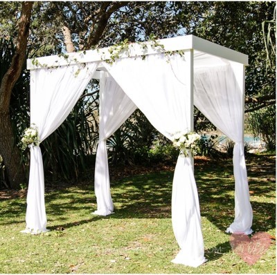 Timber_frame_with_chiffon_curtain_canopy