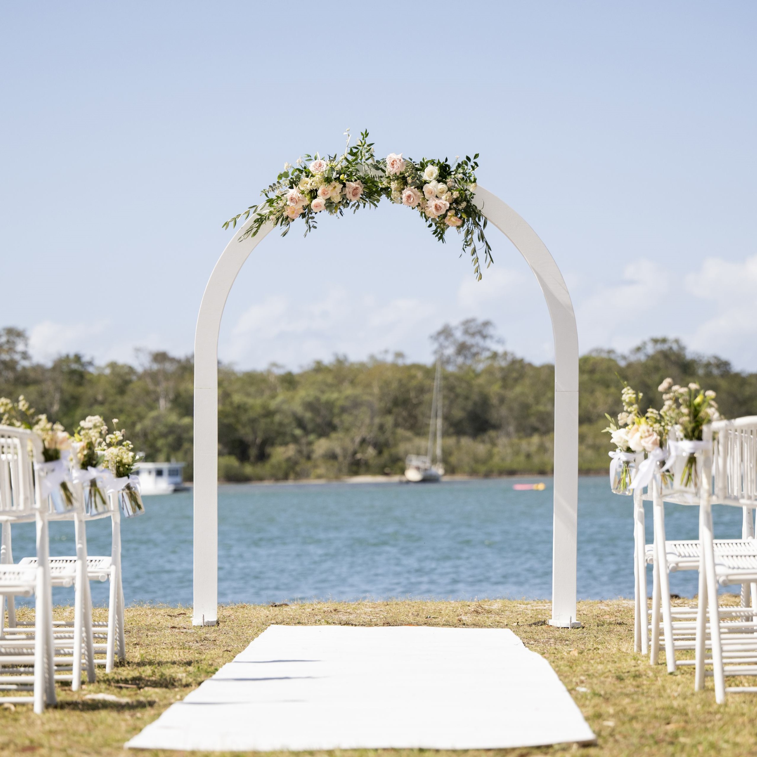 White arched arbour1