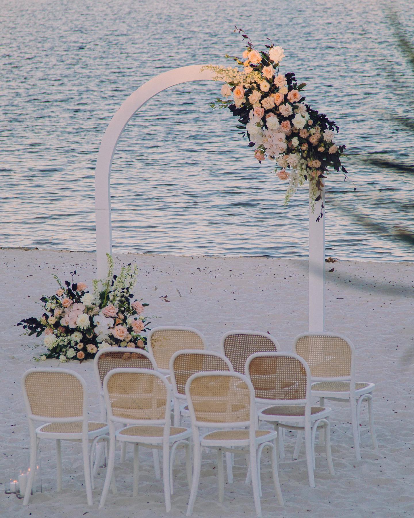 Arched arbour beach