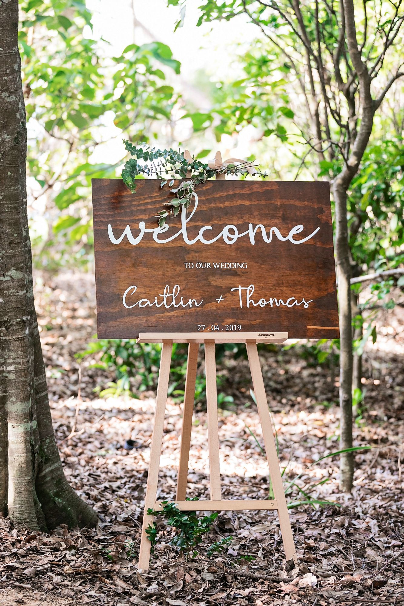 Hire Plyboard welcome sign on easel 