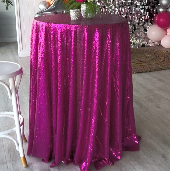 Hire Round Fushia Tablecloth 